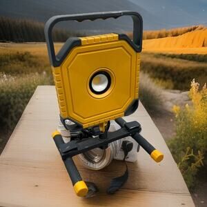 Lutec 3500 LUMEN WORK LIHGT With Stand Model #6335 {G6}